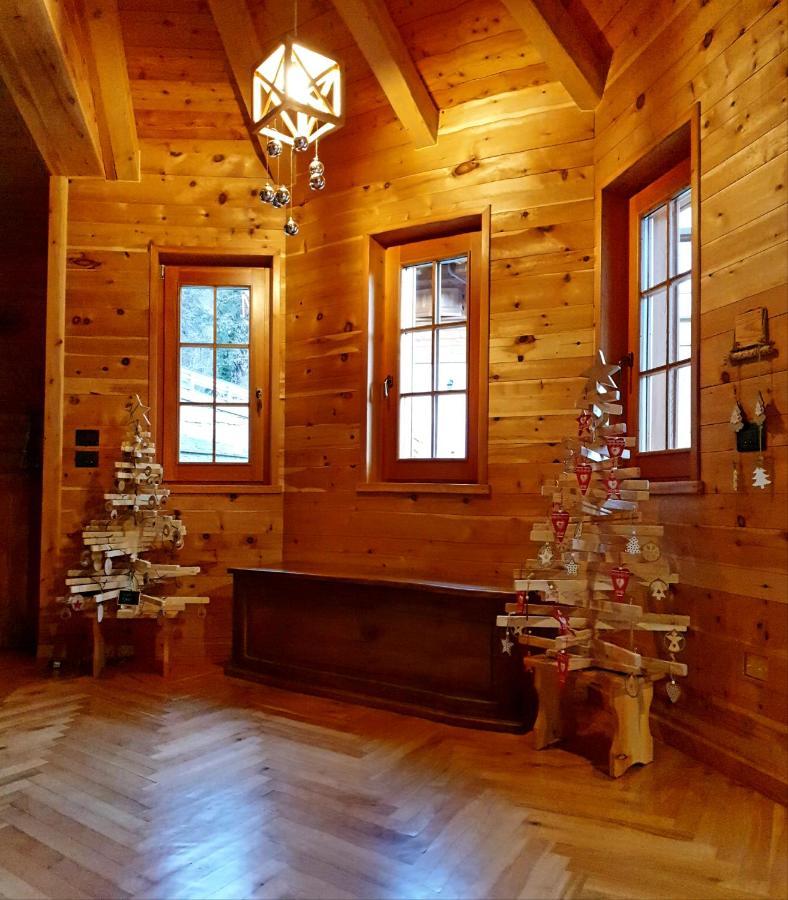 B&B Chalet Il Picchio Varzo Exterior photo